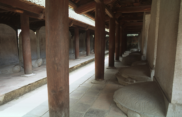 Temple of Literture Stele